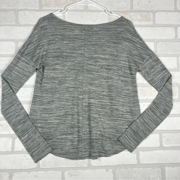 Hollister Grey and White Flecked Supima Cotton Blend Long Sleeve Top Small - Picture 10 of 12